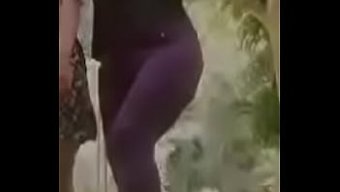 Büyük Boylu Hint Kadınları