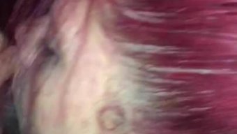 Beyaz Bir Kızıl Saçlı Büyük Siyah Bir Yarrağın Cumshot'Inı Alıyor