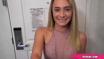 Büyük Popolu Yaramaz Bebek Anna Mae Ile Pov Blowjob Ve Cunnilingus Seansı