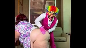Güzel Şişman Kadınlar Natalie, Cosplay'De Sirke Ilk Ziyaretini Keyifle Yapıyor
