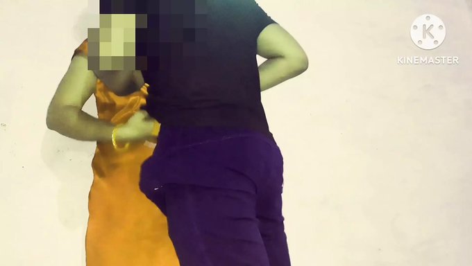 Üvey Ablamın Evdeki Gizli Cinsel Aktivitelerinden Tahrik Olmuştum