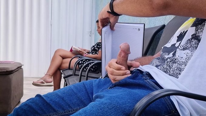 Büyük Yaraklı Sakso, Vahşi Ve Unutulmaz Bir Karşılaşmaya Yol Açıyor