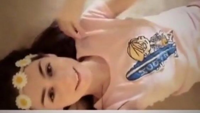 Yaşlı Ve Genç Sevgililer Amatör Videoda Arzularını Keşfediyorlar