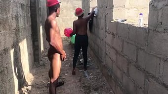 Noel Tezahüratı Bu Amatör Videoda Büyük Siyah Yarakla Buluşuyor