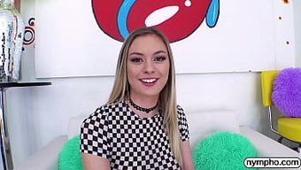 Amber Moore'Un Vahşi Yolculuğu: Yoğun Bir Sert Deneyim