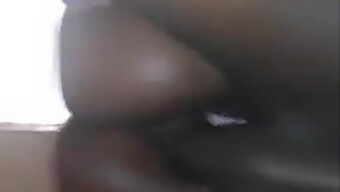 Duygusal Milf Amını Yalatıyor
