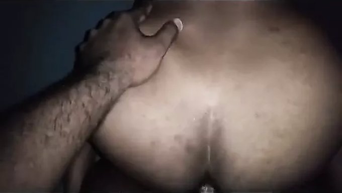 Olgun Sri Lankalı Güzel Şişman Kadınlar Tüylü Amını Siktiriyor