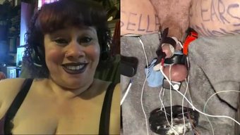 Hanımefendi, Fantezi Dolu Bdsm Oyunu Için Kölesinin Penisini Ve Testislerini Kullanıyor