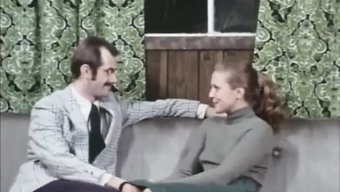 Retro Seks En Iyi Haliyle: Genç Ve Yaşlı Bir Araya Geliyor