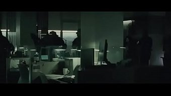 Bir Tanrıçanın Sert Bir Şekilde Becerilmesini Izleyin