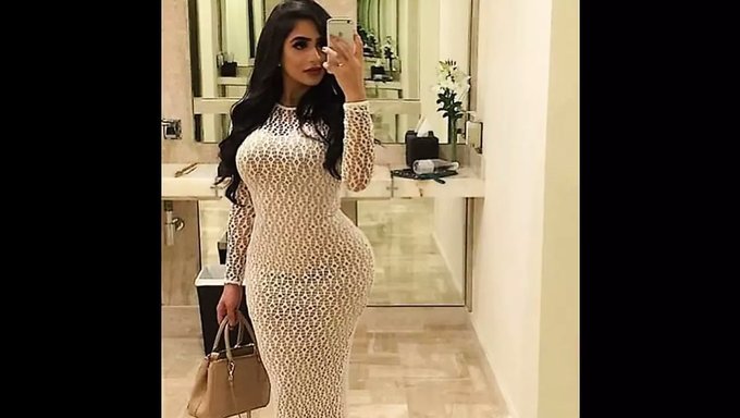 Siyahi Siyahi Ve Asyalı Güzelliklerin Yer Aldığı Irklararası Derleme