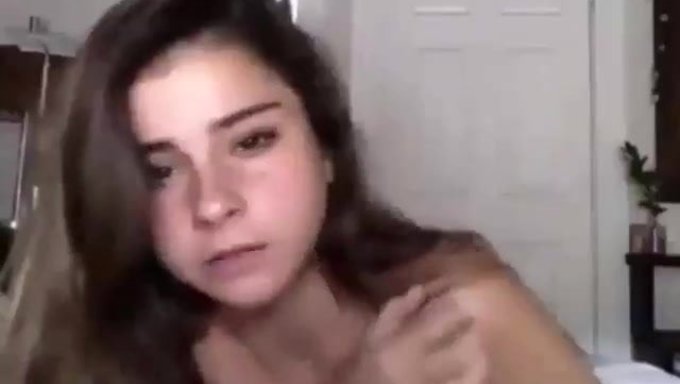 Dar Amcık Ve Sert Yarak: Daha Ne Isteyebilirsiniz Ki?