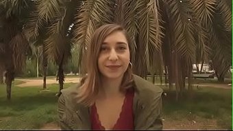 Devasa Siyah Yarrağın Onu Delmesiyle Beklenmedik Bir Karşılaşma