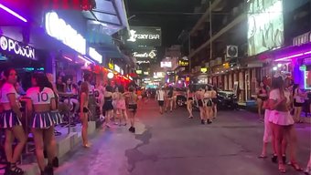 Günahlar Şehri Pattaya'Da Taylandlı Kızlarla Sikişmek