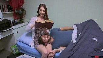 Nina Skye'In Üvey Kardeşi Inanılmaz Bir Bebek Aksiyonu Alıyor