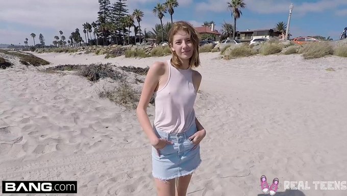 Blaire Ivory Ile 18+ Genç Kızın Halka Açık Am Parmaklama Macerasının Pov Videosu