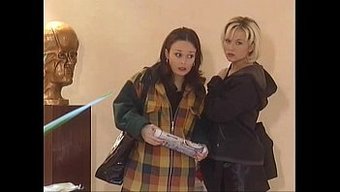 Bianca Aster'In Yer Aldığı Maksimum Pever Koleksiyonu