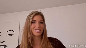 Premium Porno Videosu, Seksi Fransız Bebek Eva Parcker'I Bir Seçmede Sergiliyor