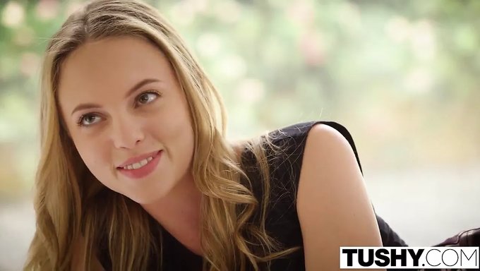 Esmer Ve Sarışın Anal Yıldızları Cassidy Klein Ve Aubrey Star Eylemde