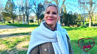 Victoria Nova: Doğal Büyük Memeli Sıcak Milf