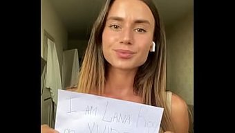 Bir Porno Yıldızının Doğrulama Videosu