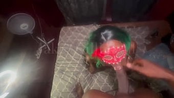 Seks Dolu Müdire, Büyük Bir Sike Karşı Koyamaz Ve Her Yerde Ve Her Yerde Oral Seks Yapar.