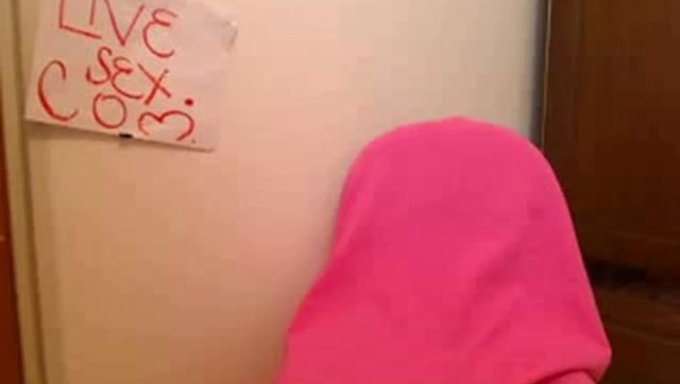 Kolombiyalı Webcam Bebek Cali'De Yaramaz Oluyor