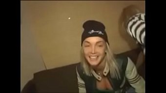 Webcam Aksiyonu Ve Sahne Arkası Aksiyonunun Derlemesi.