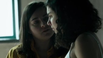 Olivia Del Cano'Nun Büyük Poposu Vis A Vis 2016 480p Dublado Serisi'Nde