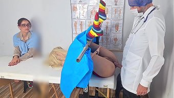Üvey Anne, Üvey Kızını Jinekoloğa Götürdü.