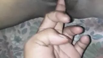 Biseksüel Hintli Çift Köyde Oral Ve Arkadan Zevk Alıyor