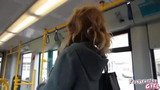 Alman Tramvay Yolculuğunda Tek Başına Zevk