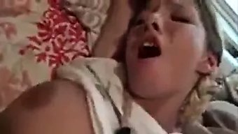 Genç Bir Kadın, Sevgilisine 