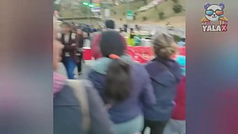 Göğüsleri Dolgun Güzeller, Bolivya'Nın La Paz Kentindeki Verbena 2024'Te Parti Yapıyor.