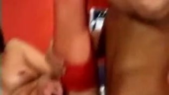 Kıllı Götü Olan Olgun Milf Anal Sikiş Alıyor