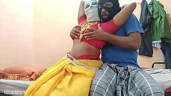Azgın Milf Karısı Siyah Yarrağıyla Amını Siktiriyor