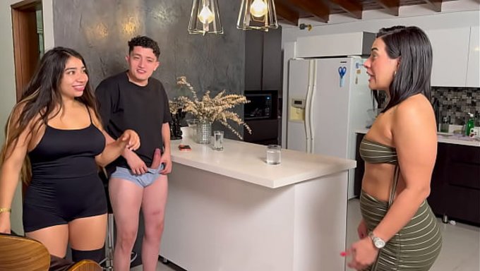 Kylei Ellish Ve Nerd Üvey Oğluyla Ateşli Bir Üçlü Seks