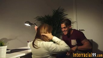 Chris Diamond'In Büyük Yarrağı Roberta Gemma'Dan Bir Sakso Alıyor