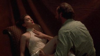 Ünlü Aktris Alyssa Milano, 18 Yaşındaki Biriyle Sıcak Bir Sahnede