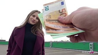 Genç (18+) Turist Stella, Sert Sokak Pikap Model Işi Için Alınıyor