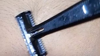 Yaramaz Bir Bhabhi'Nin Amını Temizleyip Sert Bir Şekilde Sikmesini Izleyin