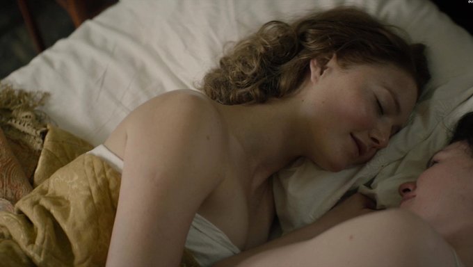 Anna Paquin Ve Holliday Grainger Lezbiyen Cennetinde