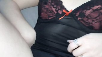 Amatör Polonyalı Kız Kendisiyle Oynuyor Ve El Işi Yapıyor