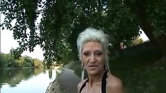 Yaşlı Kadının Seks Sevgisi