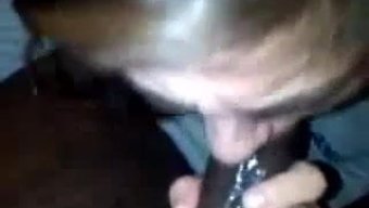 Üniversite Yurt Kızı Sıcak Bir Videoda Yaramaz Oluyor