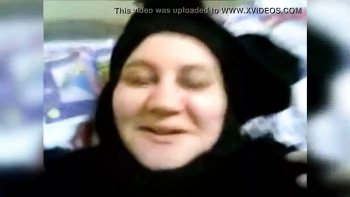 Nikni Ve Arkadaşları Yarrağın Ve Sıkı Kıçın Tadını Çıkarıyorlar