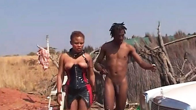 Afrikalı Kadınlarla Sert Seks Konusunda Sert Afrika Dersi