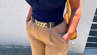 Pornoya Yeni Giren Sekreter Vanessa, Oral Zevke Dalıyor