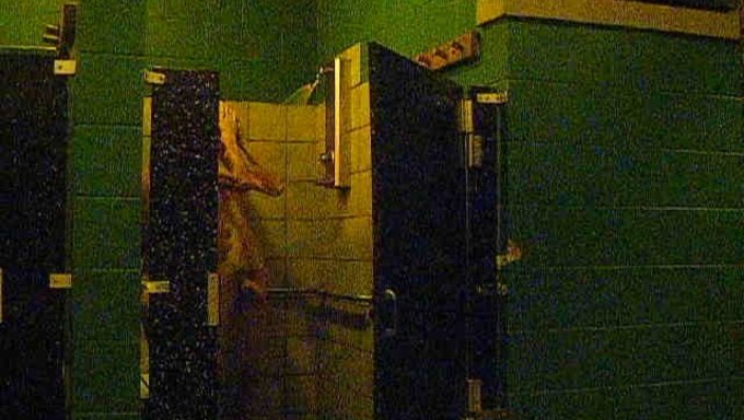 Morgan, Kocası Brandon Ile Sıcak Bir Duş Deneyiminin Tadını Çıkarıyor Ve Yoğun Bir Anal Seansa Yol Açıyor. Bu Amatör Bareback Video, Bu Çiftin Ham Tutkusunu Sergiliyor, Brandon Shemale Karısını Izlerken Mastürbasyona Dalıyor Ve Onu Başka Hiçbir Partnerin Olmadığı Şekilde Zevklendiriyor