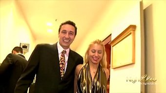 Steve Holmes Ve Arkadaşları Alman Videosunda Bir Grup Seks Partisinin Tadını Çıkarıyorlar